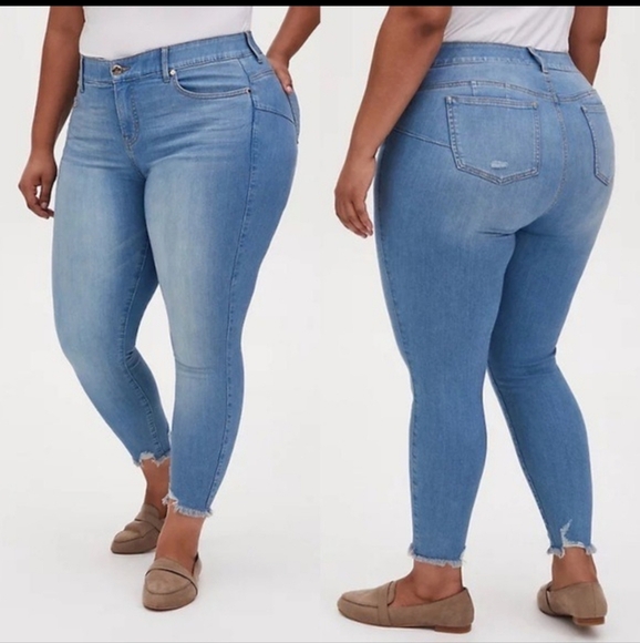 Torrid Bombshell Skinny Jeans 20R - Picture 1 of 7